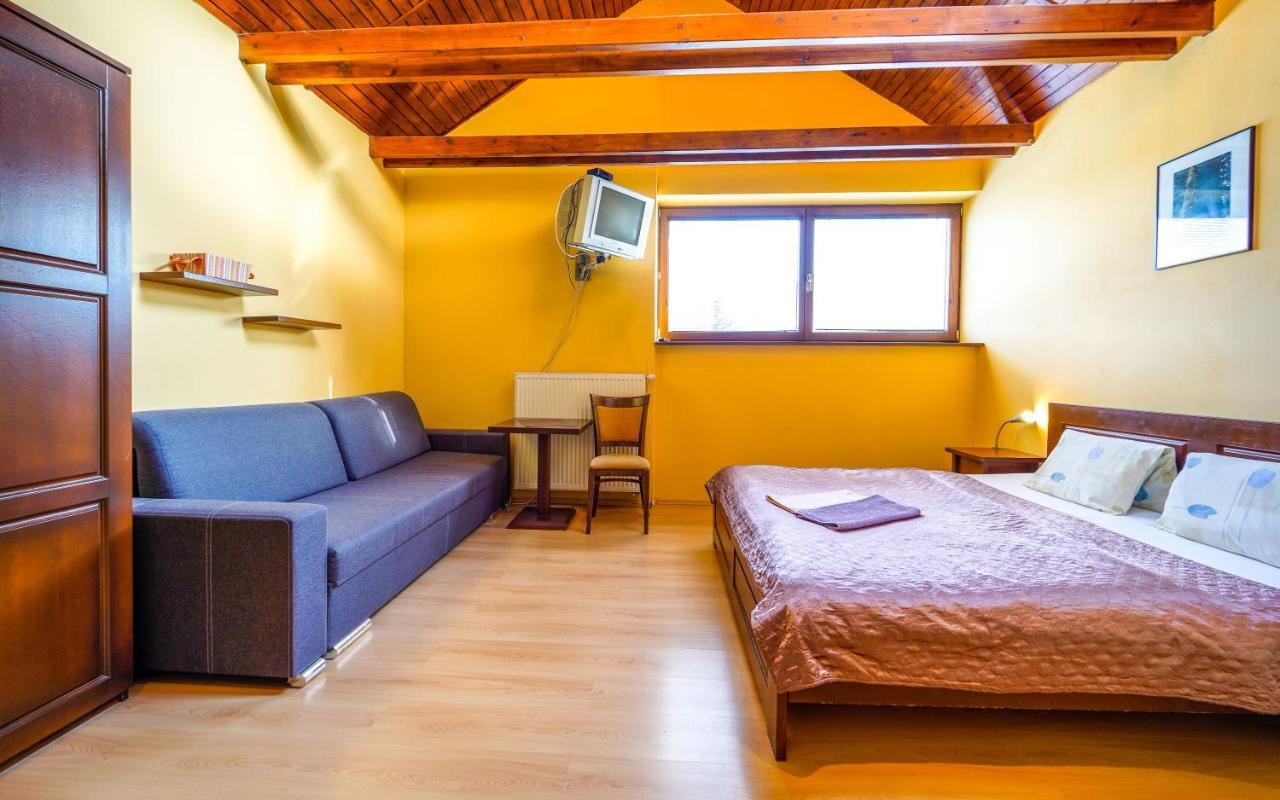 Apartment Troika *